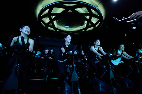Pioneer of dark fitness: FEELCYCLE