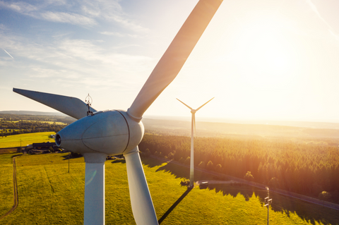 A power service that uses 100% CO2-free natural energy.